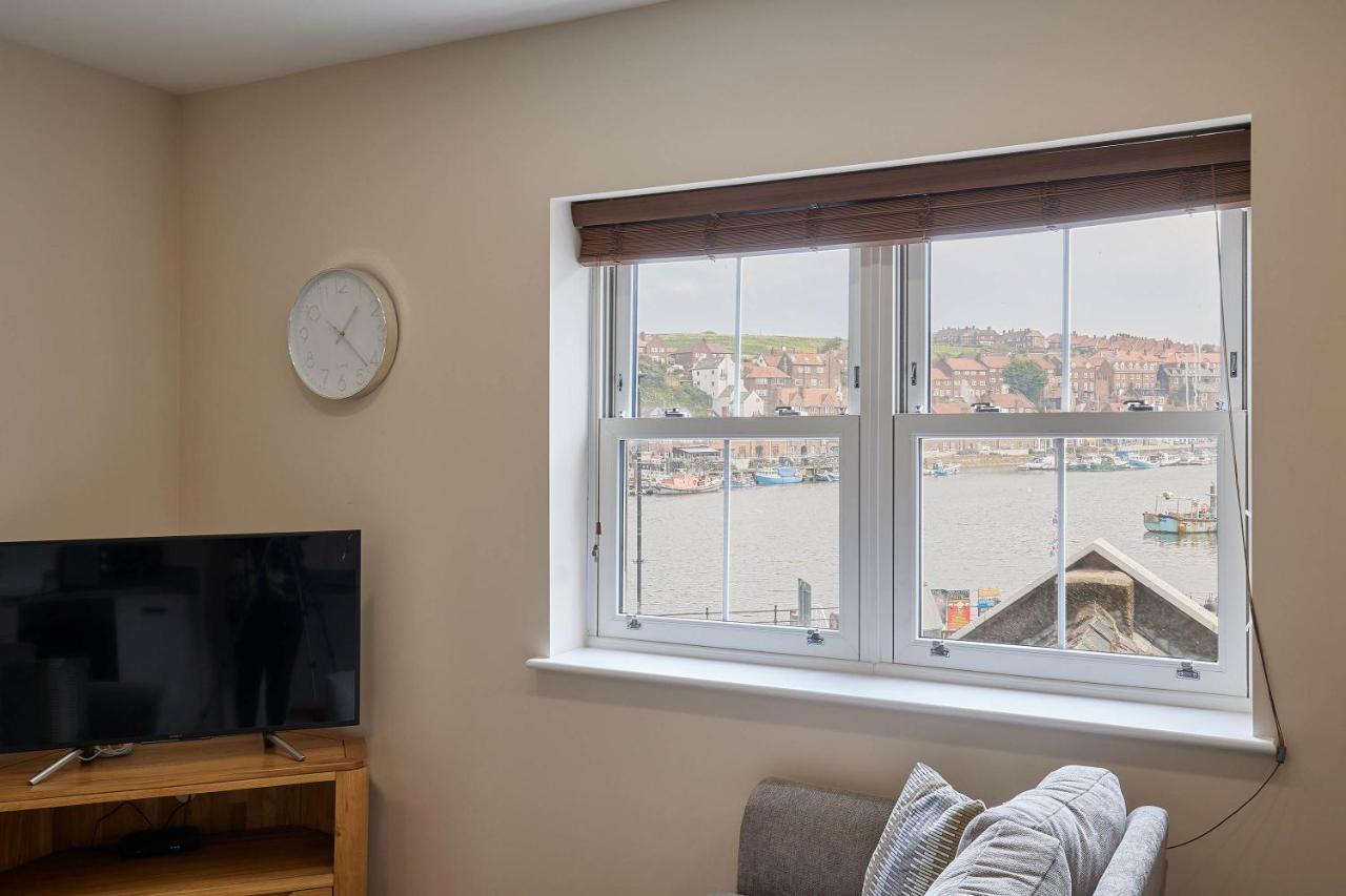 Host & - Harbour View